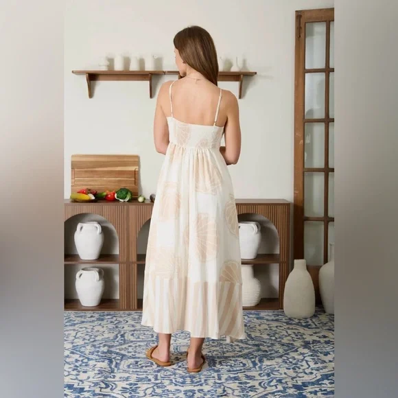 🆕🤍SEASHELL DRESS MAXI - Picture 3 of 3